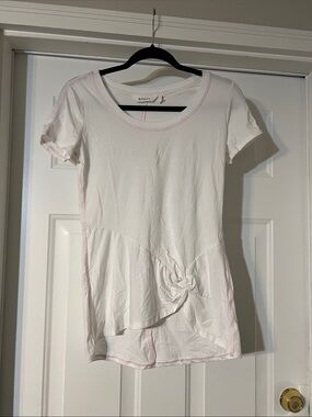 Athleta Short Sleeve Twist tee